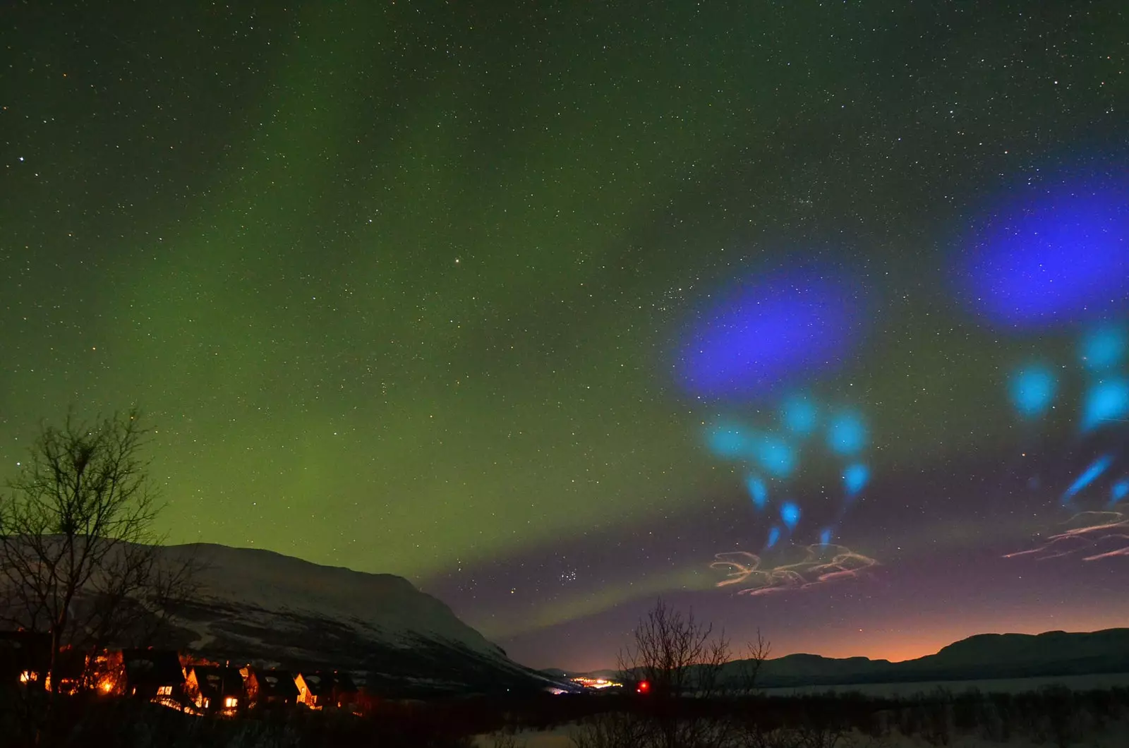 lapland üzərində işıqlar