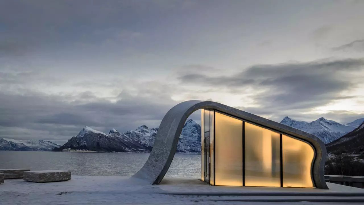 Ist es ein Hotel? Nein, es ist eine öffentliche Toilette in Norwegen