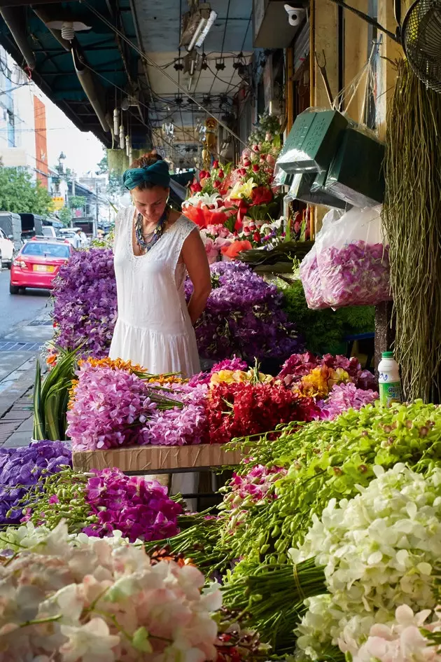 La bellezza del mercato dei fiori affascina