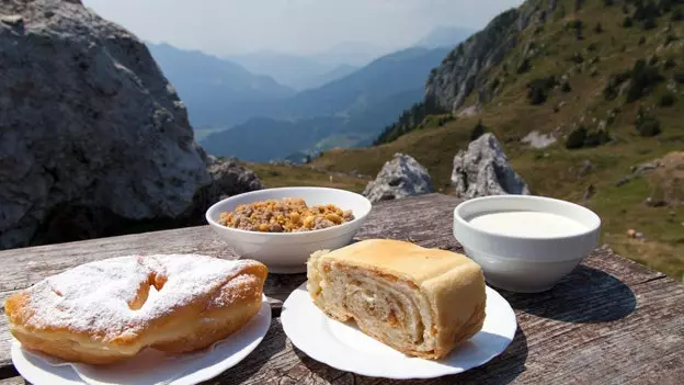 Eslovènia a taula posada