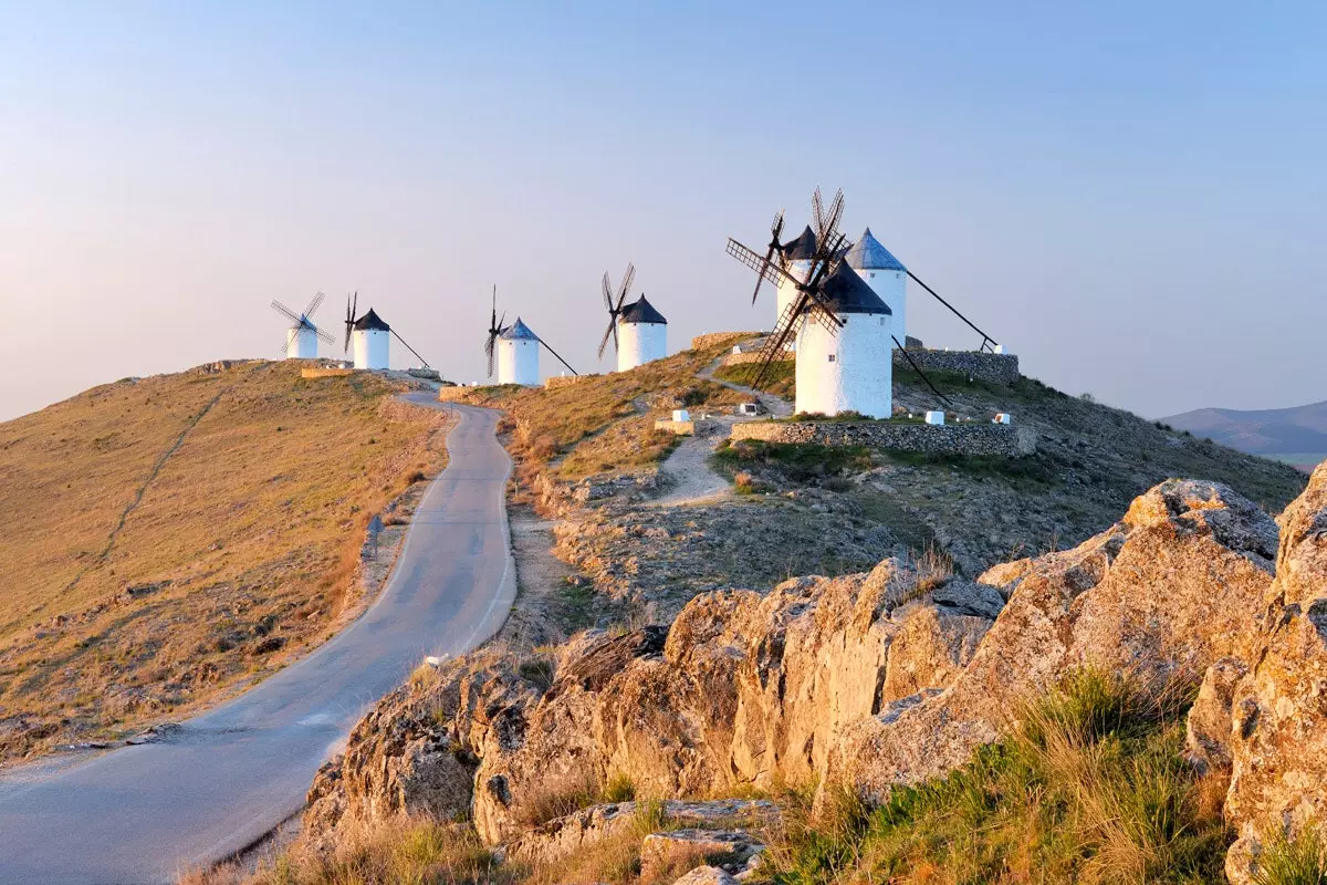 Barabara kuu ya CM400 Consuegra Toledo