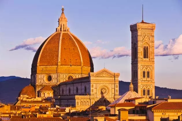 matahari terbenam di florence