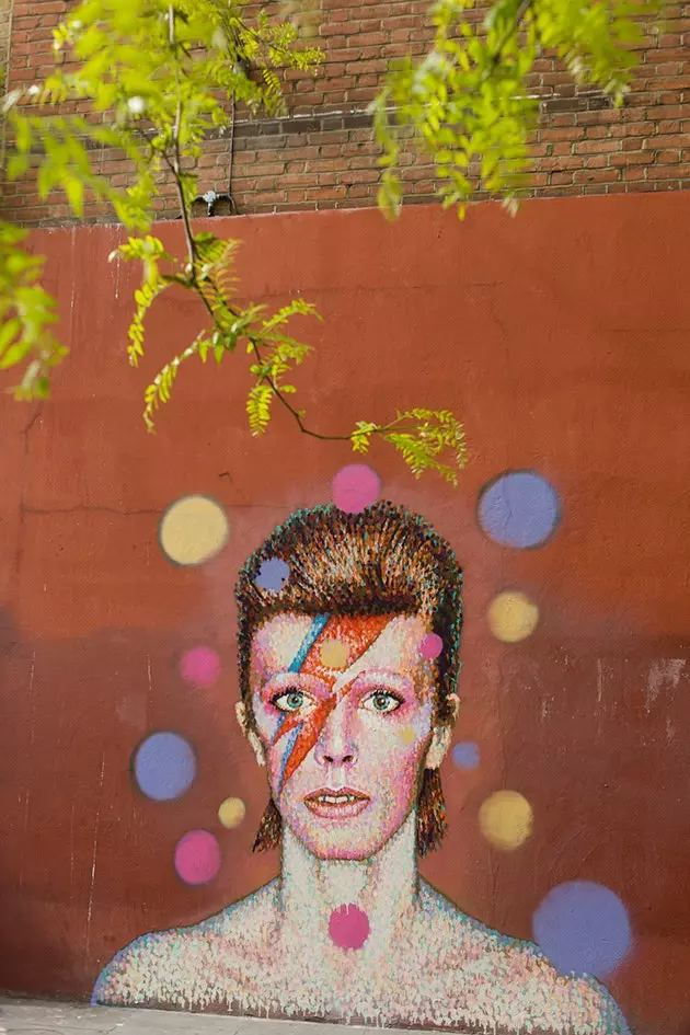 Portrait de Bowie à Brixton