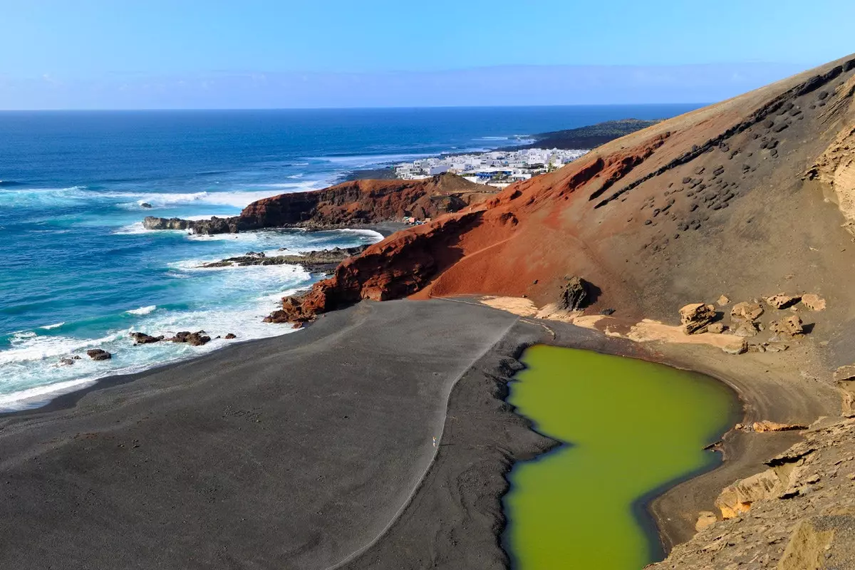 Charco de los Clicos или Charco verde