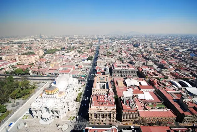 O plimbare prin Mexico City și Madridul lui Diego Ojeda