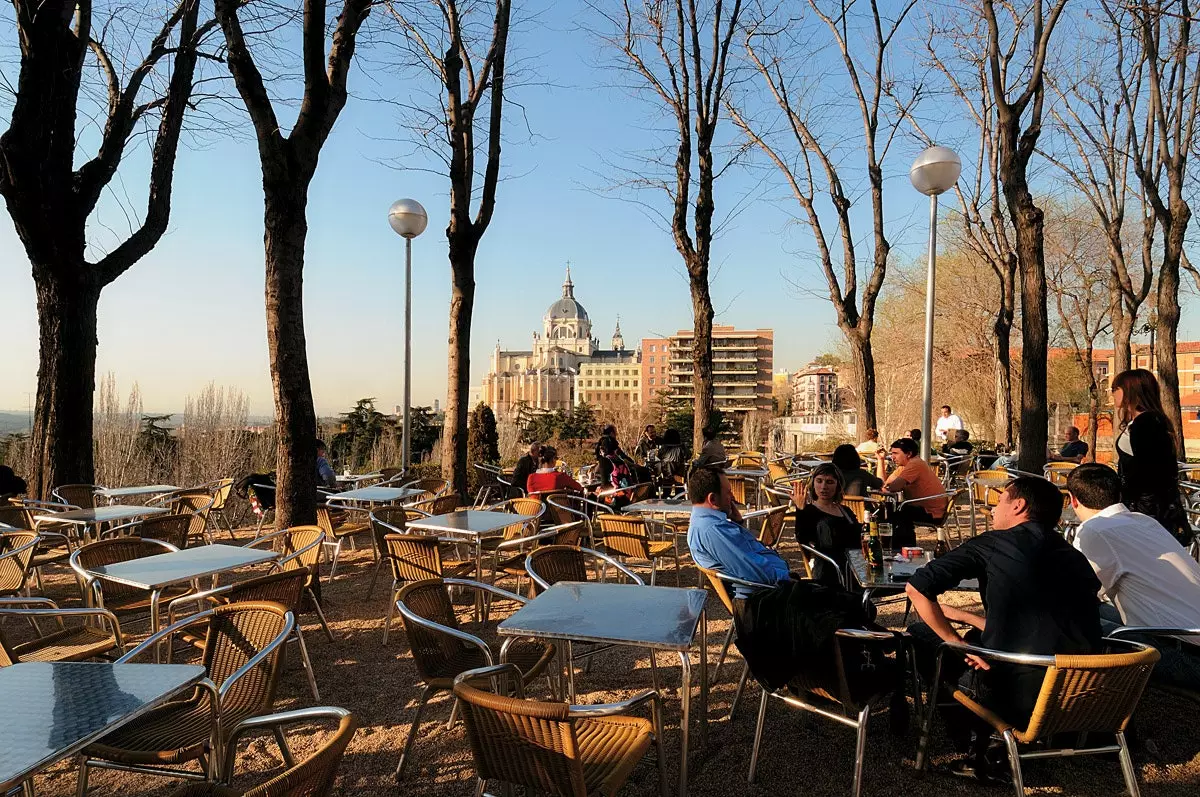 În San Isidro și Porumbelul până la Vistile