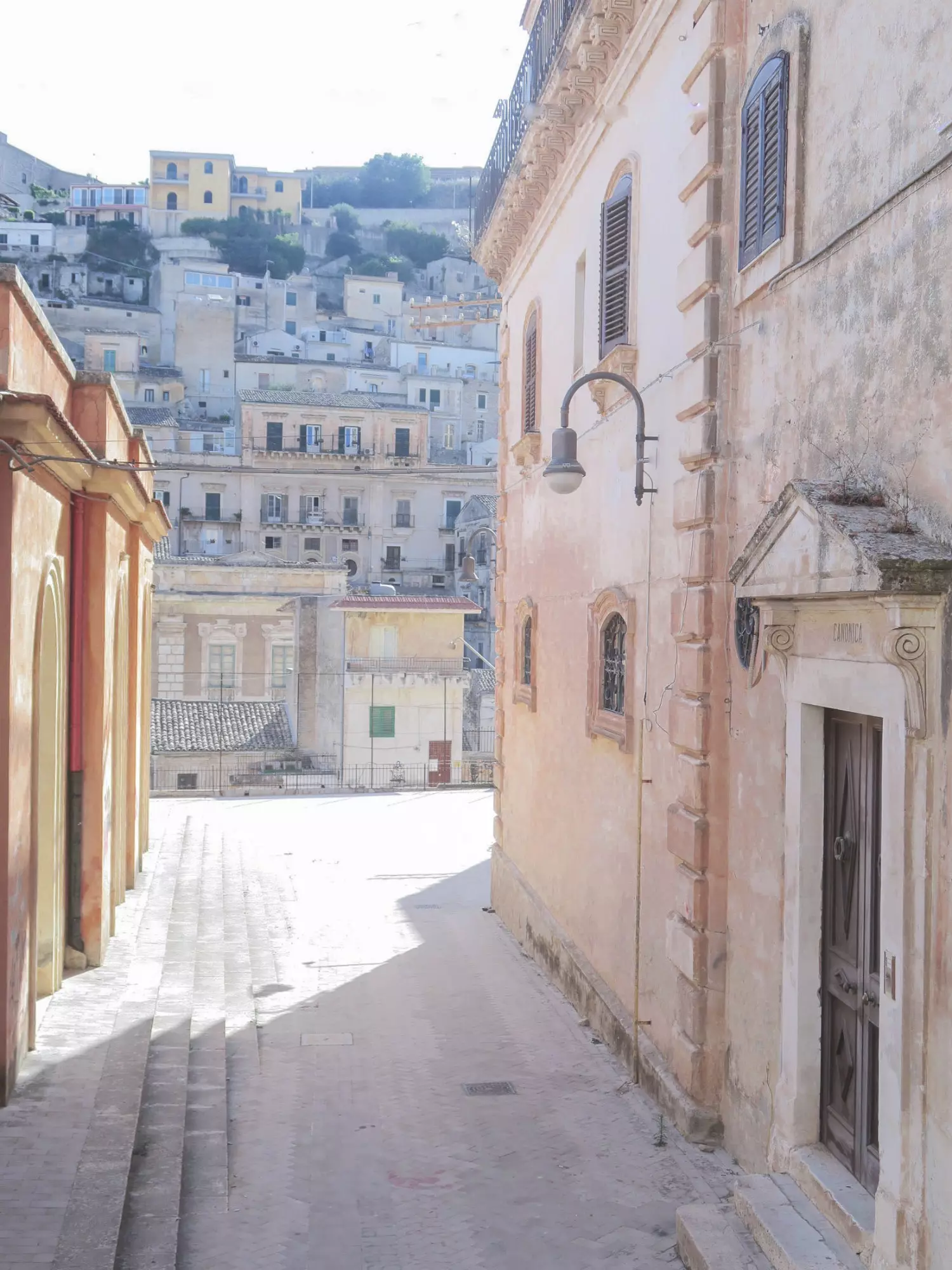 Η Coco θα σας δείξει τα πιο ειδυλλιακά μυστικά μέρη στη Γαλλία και την Ιταλία.