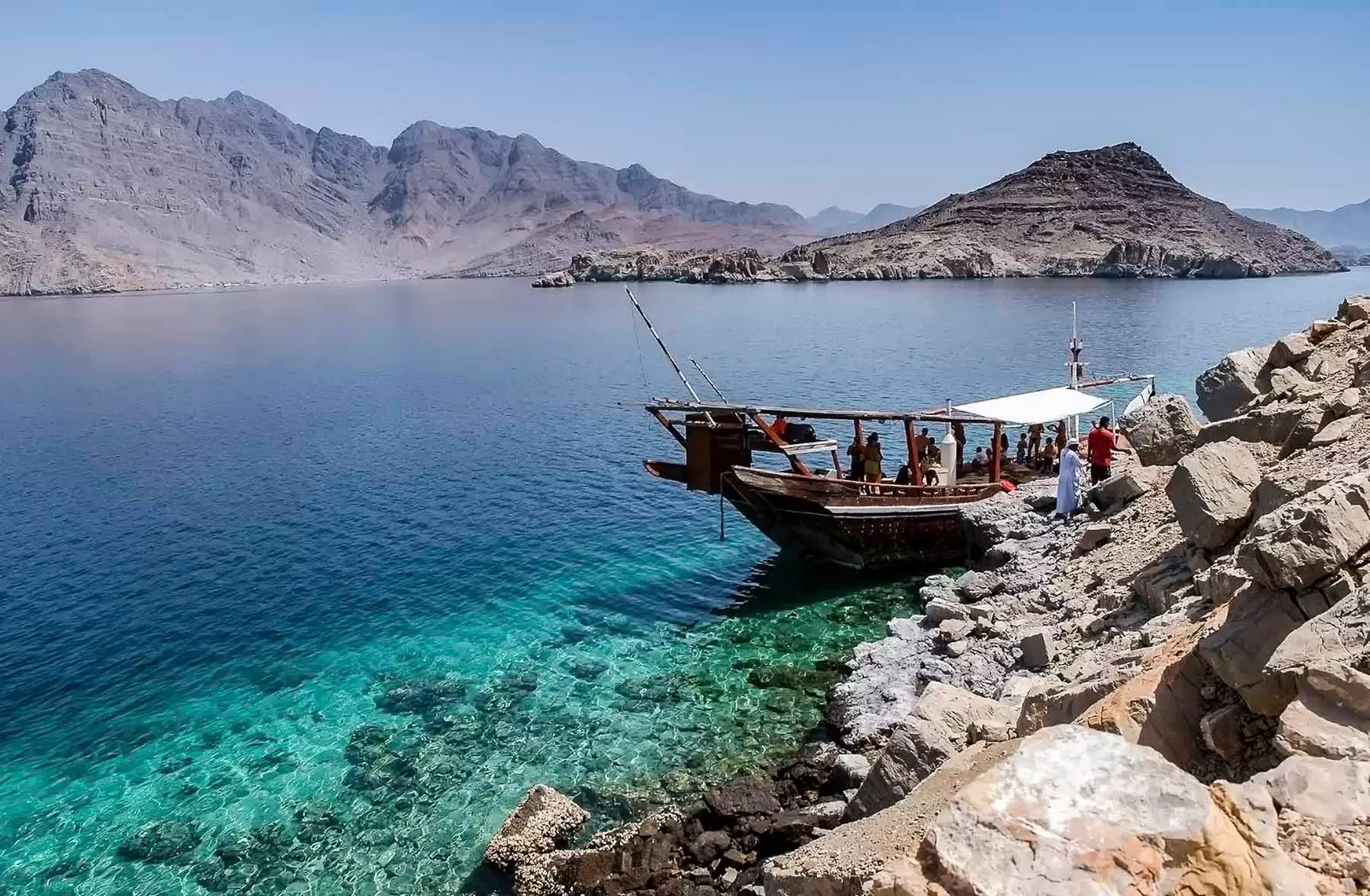 båd i havet af oman