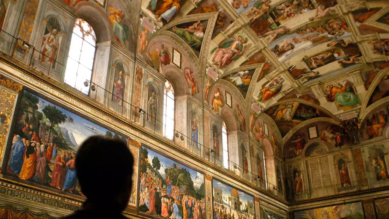 At last you can visit the Sistine Chapel alone!