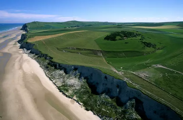 Cap Blanc Nez, một địa điểm tự nhiên trên bờ biển, nổi tiếng với Dover Patrol.