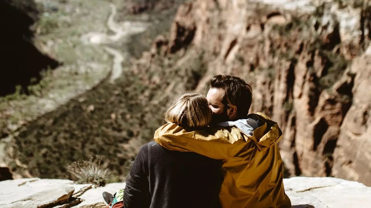 10 regali di San Valentino per gli amanti dei viaggi (a meno di 50 euro)