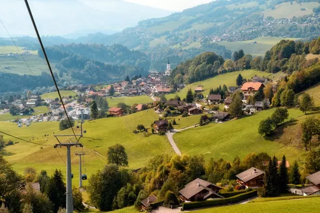 Freiburg an zwou Zonen