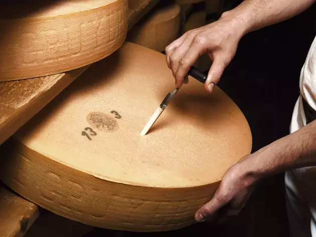 Gruyère лаззати Фрайбург