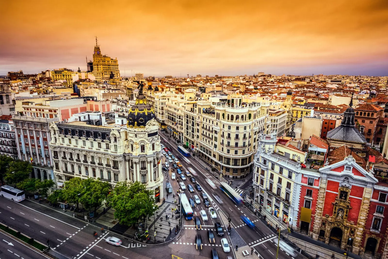 Madrid je mesto z največ prometa v Španiji.