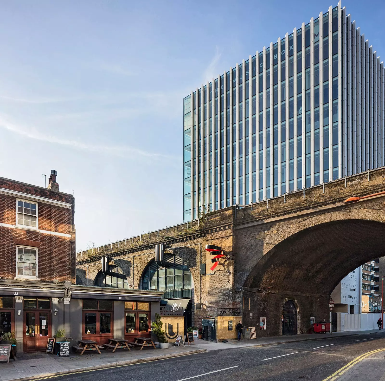 Low Line e Spadséiergank duerch d'Viadukte vun der London High Line