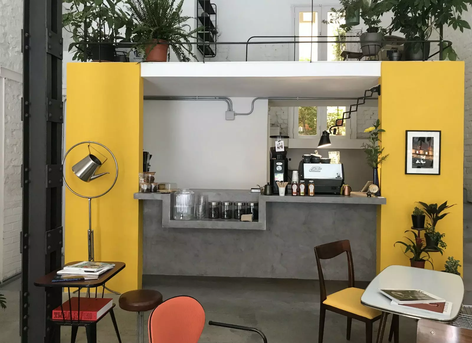 Bar and cafe area in Faraday, the new 'place to be' in Chueca.