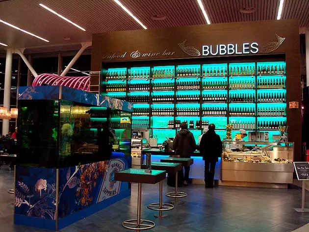 Bubbles Dagaa Wine Bar Amsterdam Schiphol