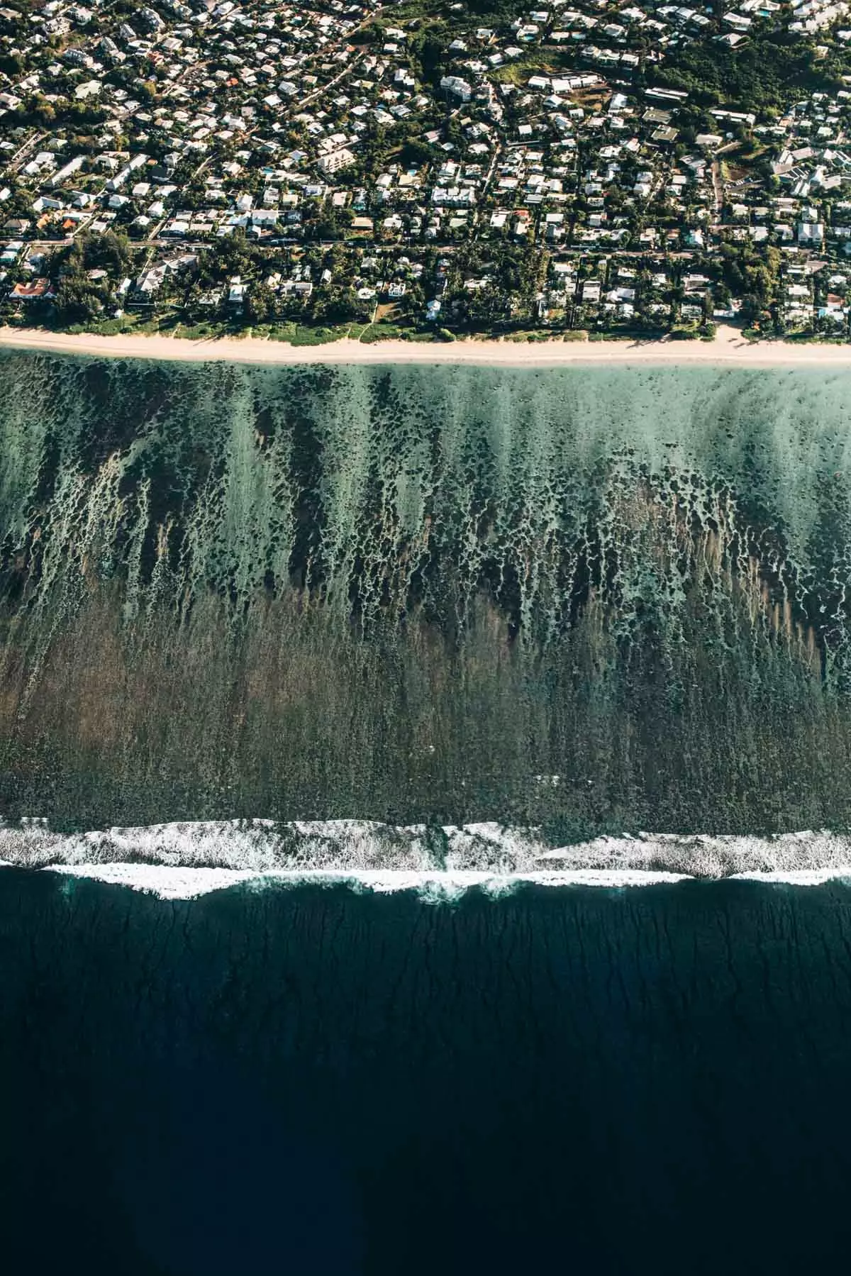 Landschaften, aufgenommen aus einem Helikopterblick auf die Insel La Réunion