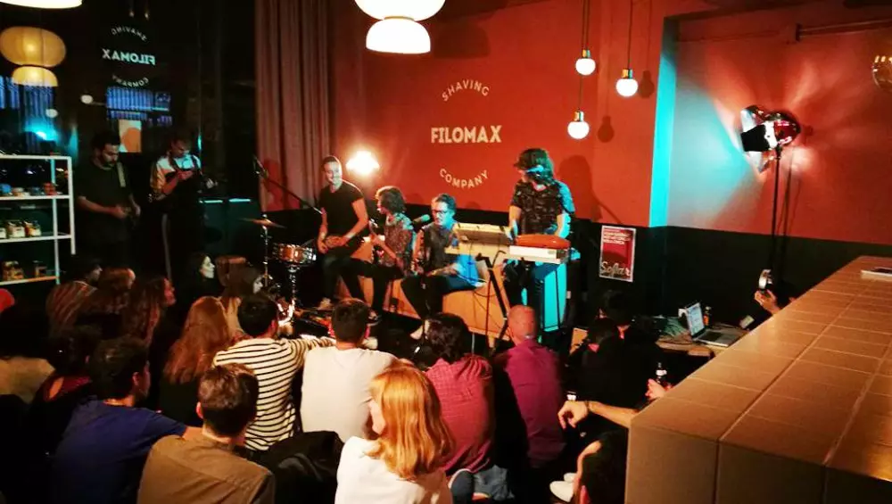 Un dels concerts de música en directe a Filomax.