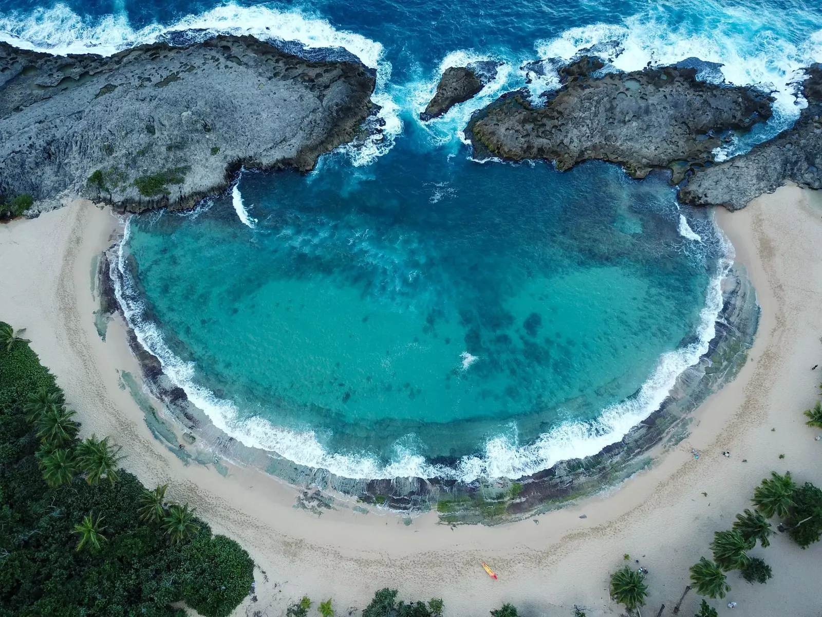 Issa tista 'tgħaddas ruħek fil-kantunieri maġiċi ta' Puerto Rico