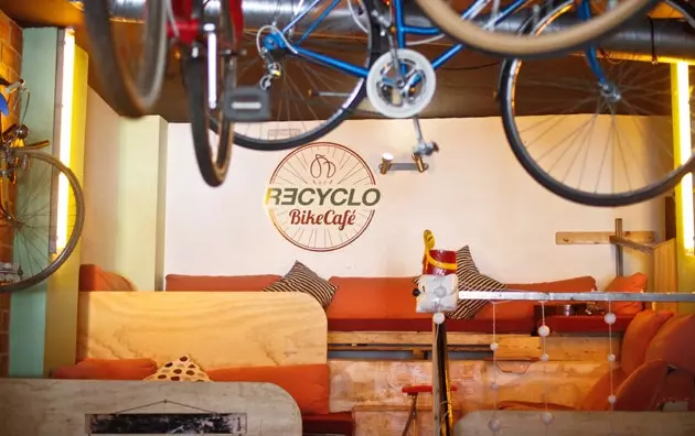 Recyclo Bike Cafe