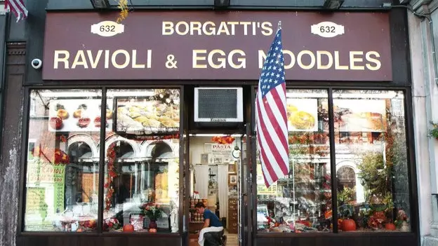 Iessen a Geschicht Tour vun der Bronx: Déi Authentesch Little Italy