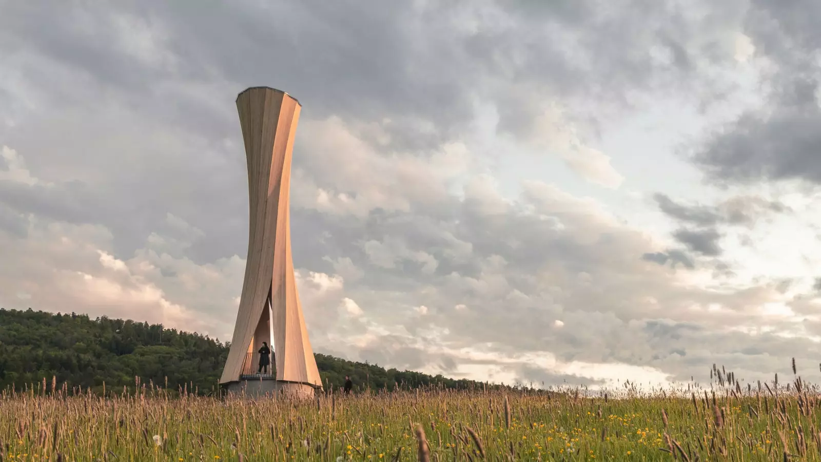 The tower is a paradigm in wood construction.