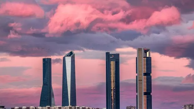 Langit Madrid seperti yang belum pernah Anda lihat dalam timelapse yang mengesankan ini