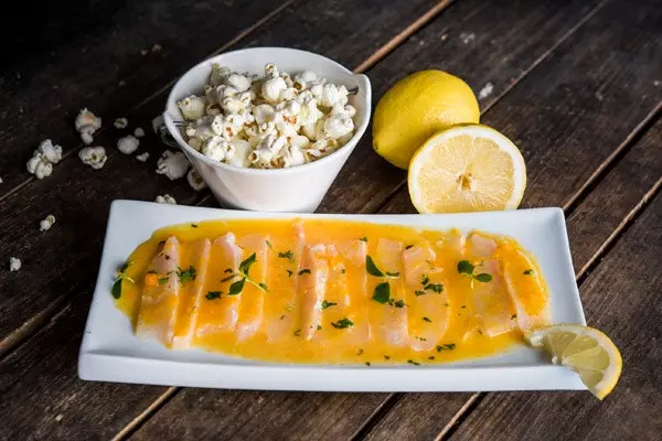 Corvina tiradito í Ocenika