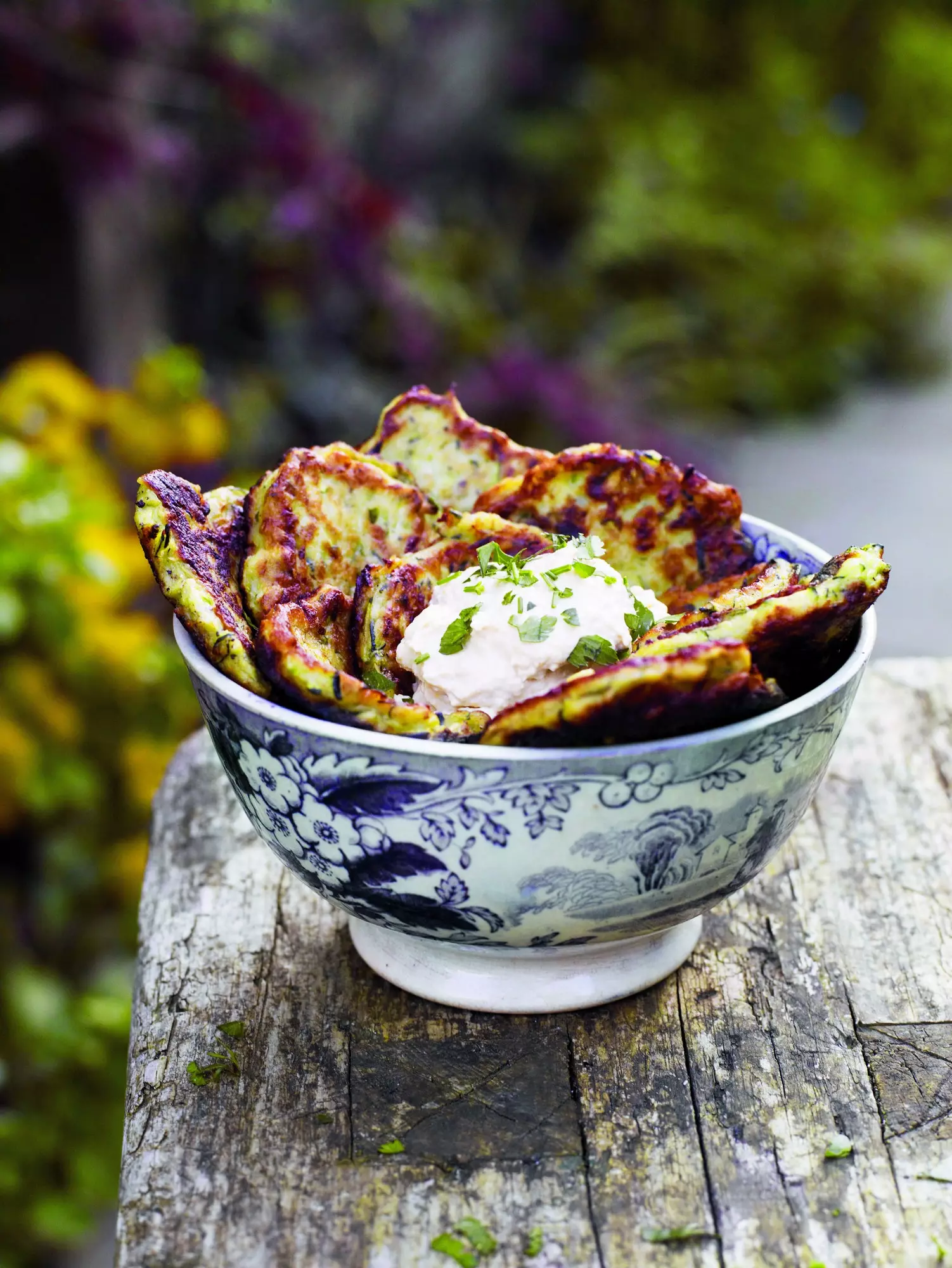 Fried Zucchini un plat simple conçu par Aaron Bertelsen.