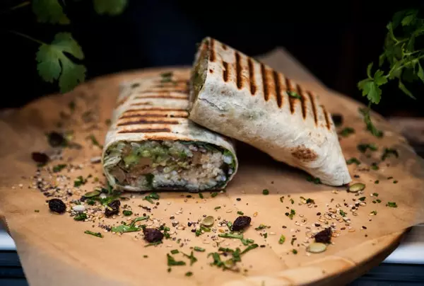 Pannenkoek met vegan vulling van quinoa en guacamole van La Huerta de Almería