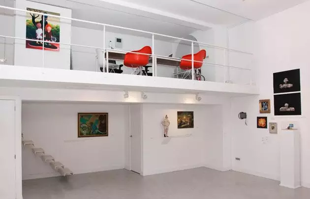 Galeri Studio Berkembar