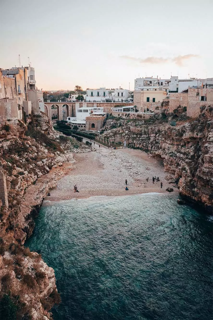 beach between stones