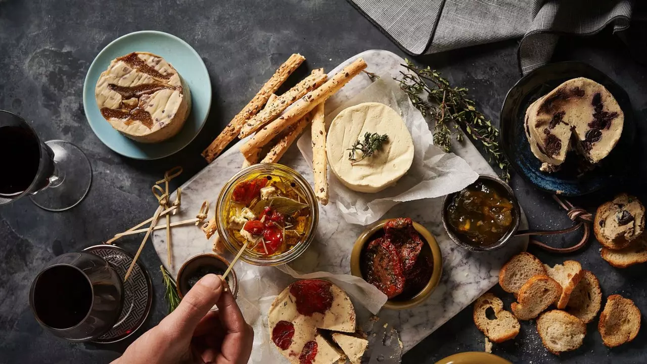 Dan il-ħanut tal-ġobon f'Barċellona għandu kollox biex jikkonvertik għall-veganiżmu