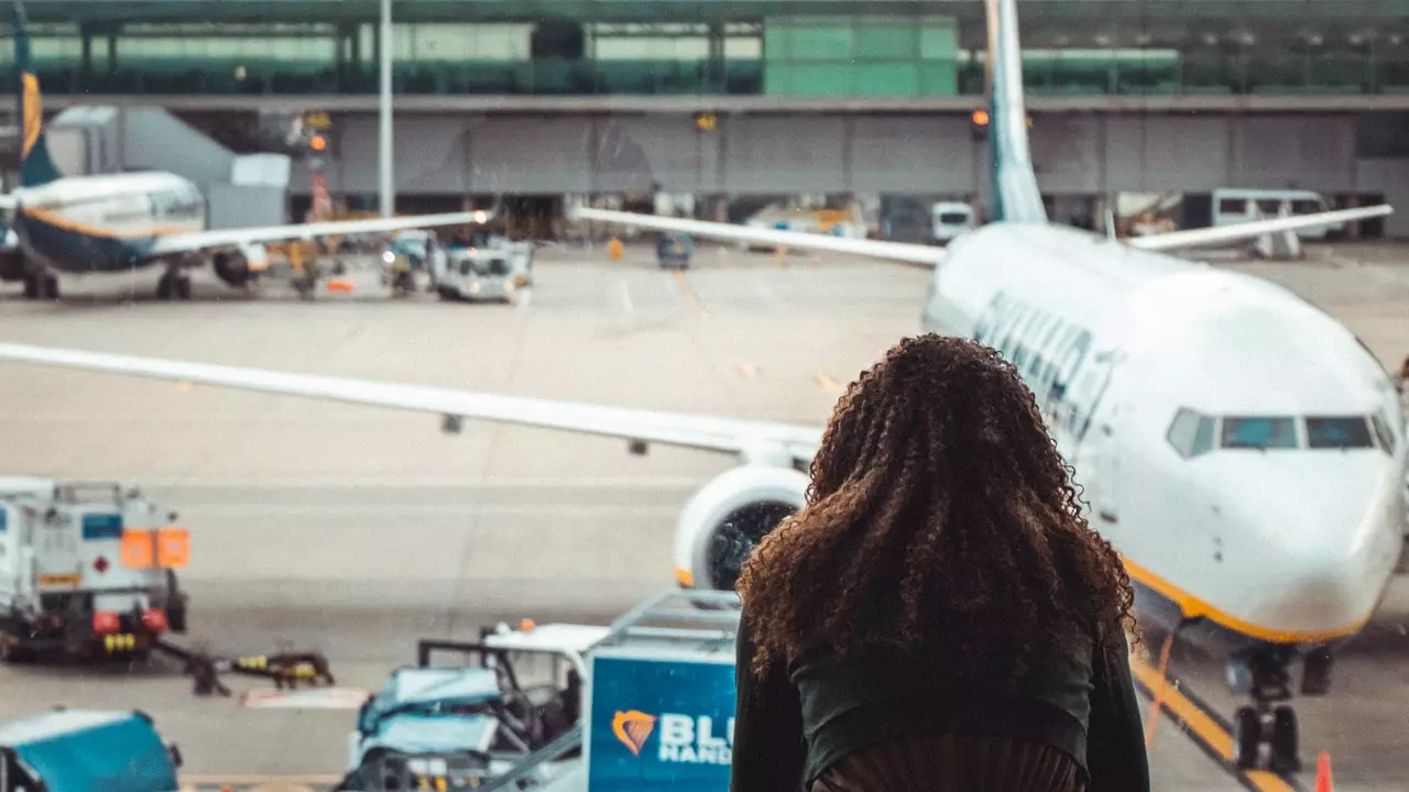 Bandara Taiwan menawarkan penerbangan palsu untuk memudahkan perjalanan 'monyet'