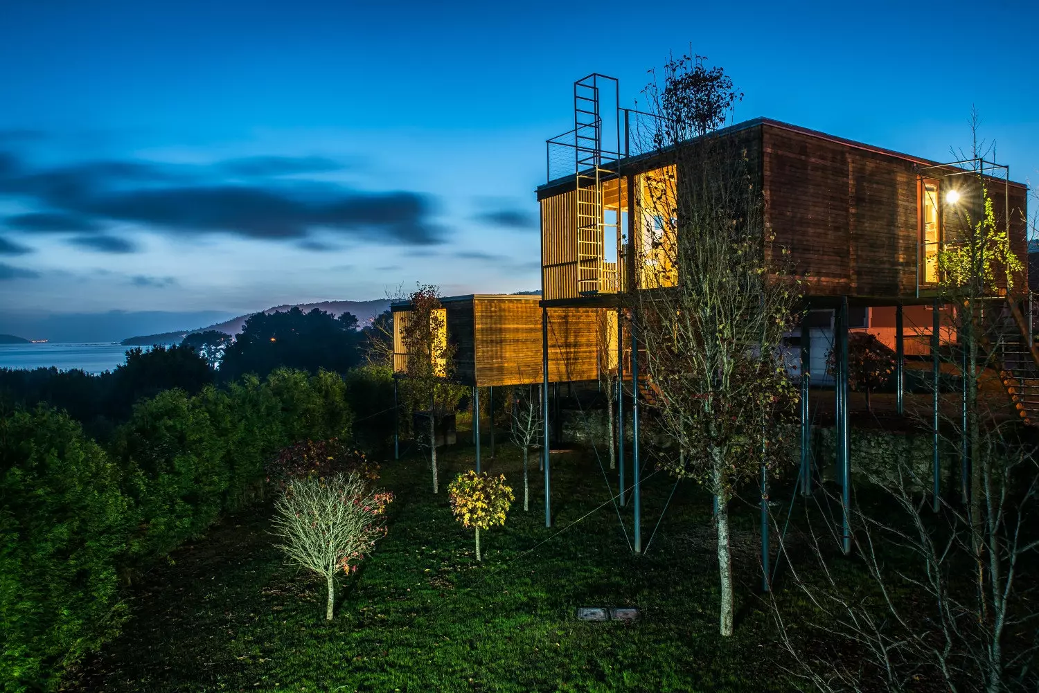 Cabane în pădure de pe Costa da Morte A Coruña.