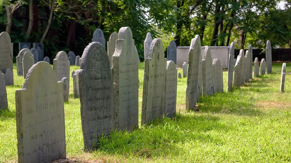 A spine-tingling tour of Salem