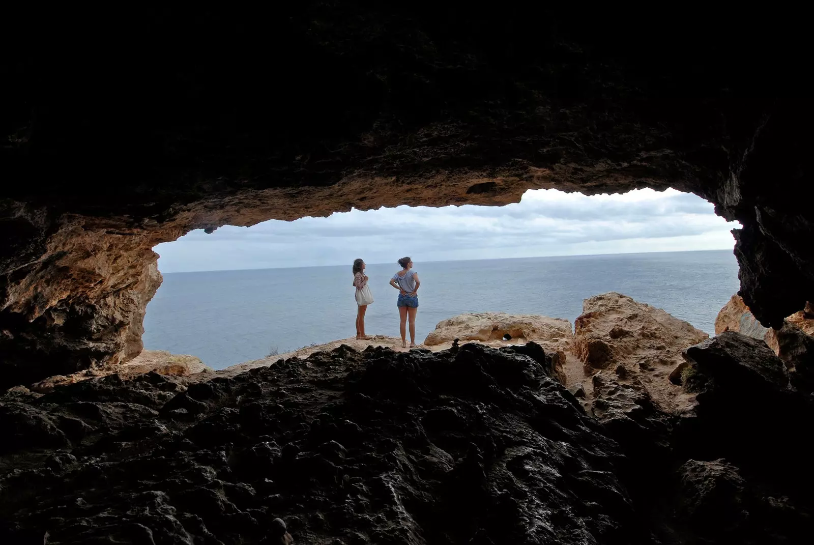 Grotta vicino a Cap Barbaria