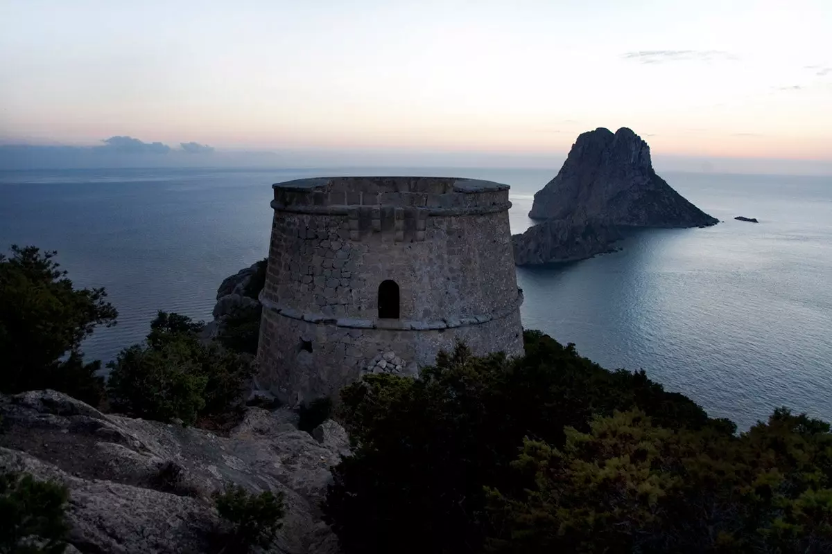 Es Vedra ve Es Vedranell