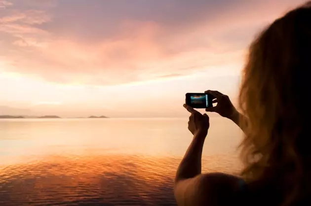 Mobiiltelefon kõige jaoks oma reiside korraldamiseks, dokumenteerimiseks ja meeldejätmiseks