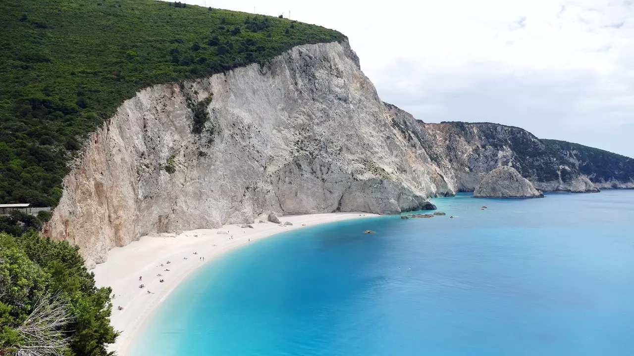 Lefkada, a Jón-tenger görög szigeteinek kincse