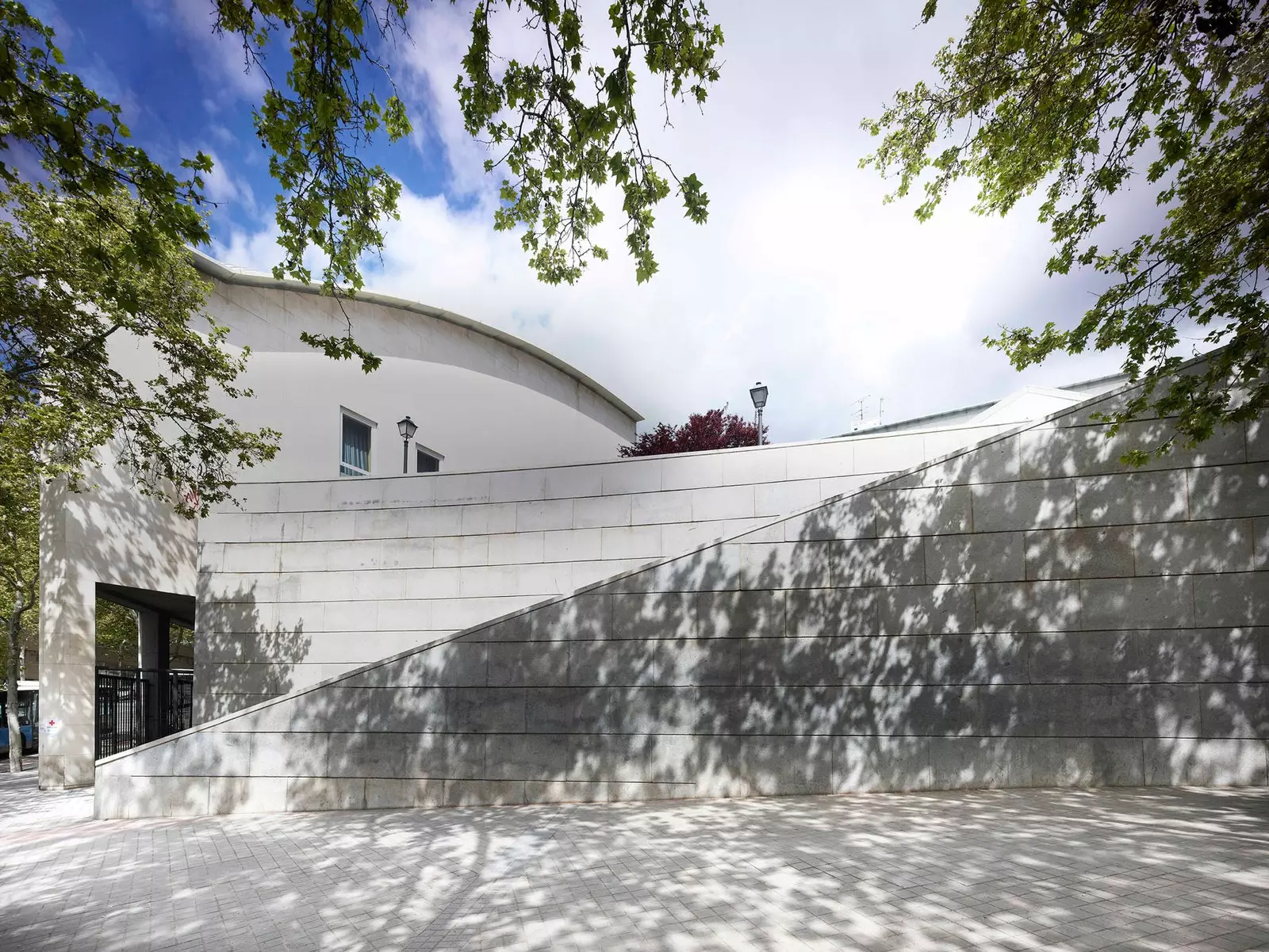 Puerta de Toledo-Bibliothek