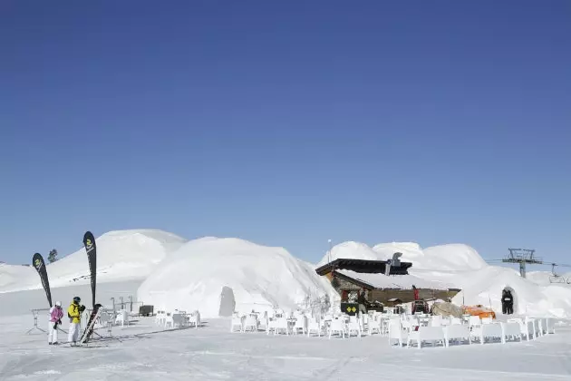 Andorradagi Igloo mehmonxonasi