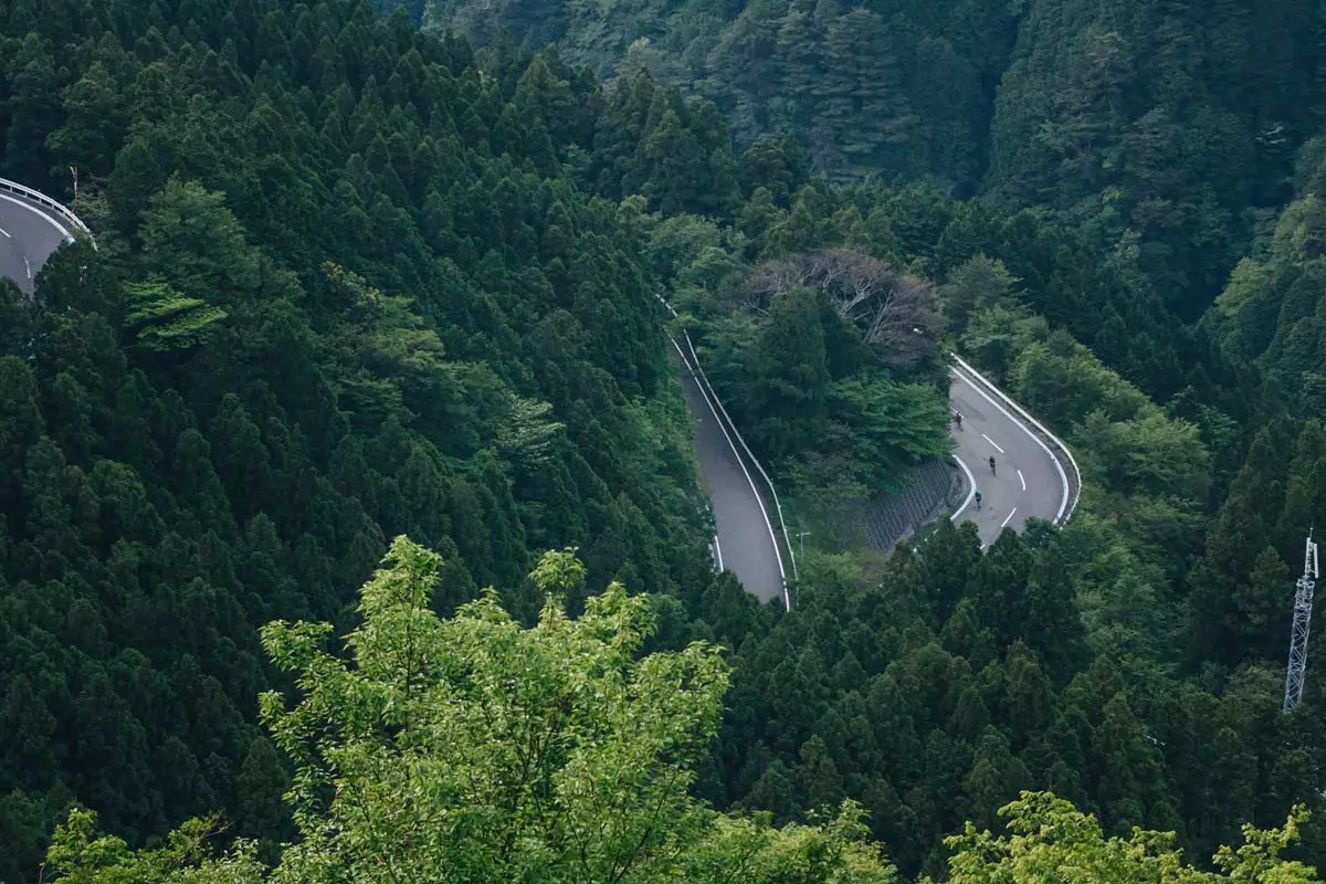 Cykling gennem Japan de sydlige øer og Mount Aso