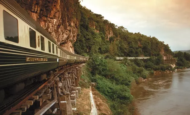 El tren vist des de fora