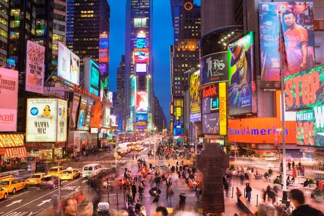 Hvis du vil være på Times Square, ønsker vi dig held og lykke