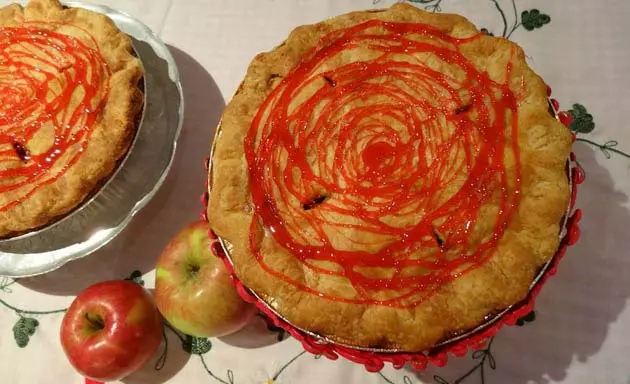 Candy Apple Pies από Πίτες Πρώτου Βραβείου