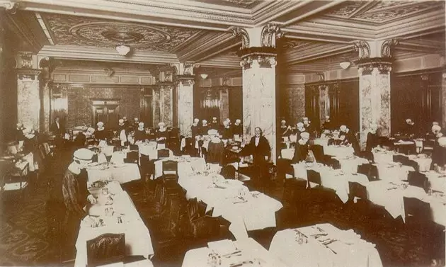 The Grill Room Regents Palace հյուրանոցը 1930 թ