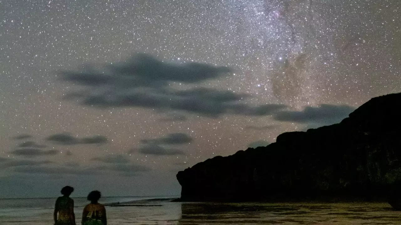 Niue, negara pertama di dunia yang menerima lencana Langit Gelap