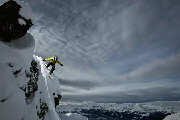 Ski gegen Schnee